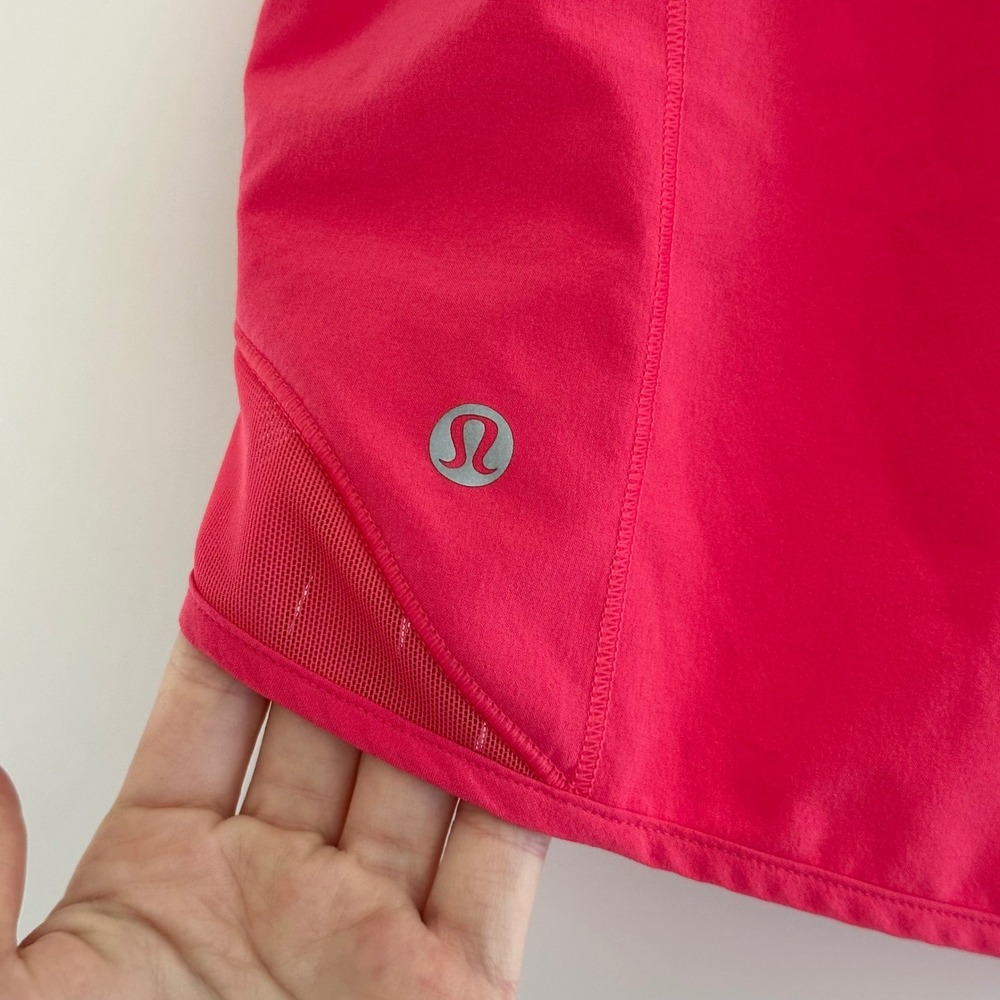 Lululemon Hotty Hot Shorts Size 8 Pink Running Athletic 4" Lined Gym - Picture 3 of 6